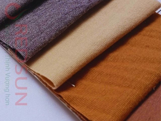 Nâu đậm, mạnh mẽ, tạo cảm giác sang trọng, chuyên nghiệp